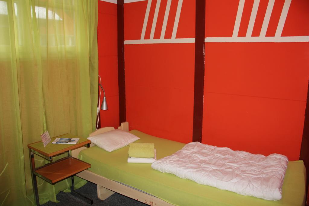 Downtown Lodge Hostel - Unique Simple Central 格林德瓦 外观 照片